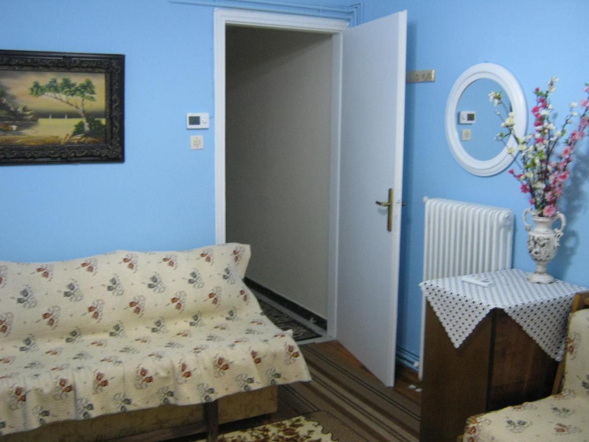 Sharks Thessaloniki Big Balcony House Διαμέρισμα Εξωτερικό φωτογραφία